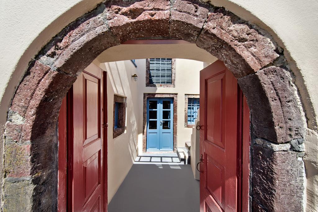 Lucky Homes - Oia Room photo